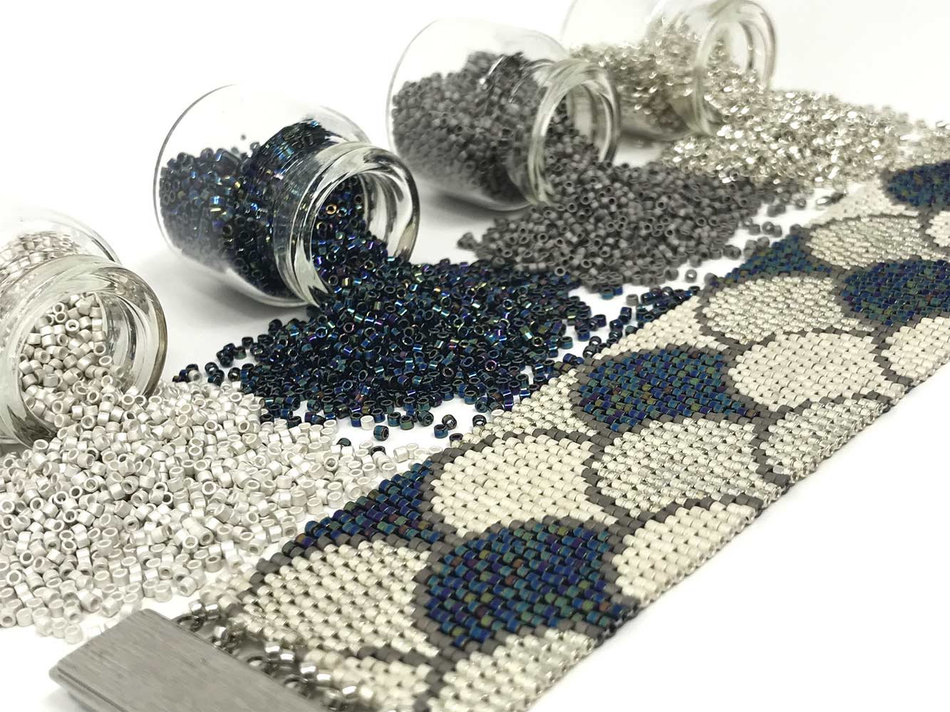 Silver Scales Beading Kit - String of the Art